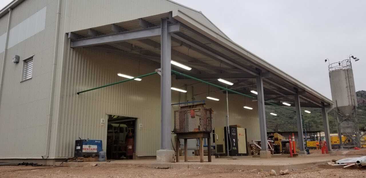 Taller de Mantenimiento Truck Shop 906